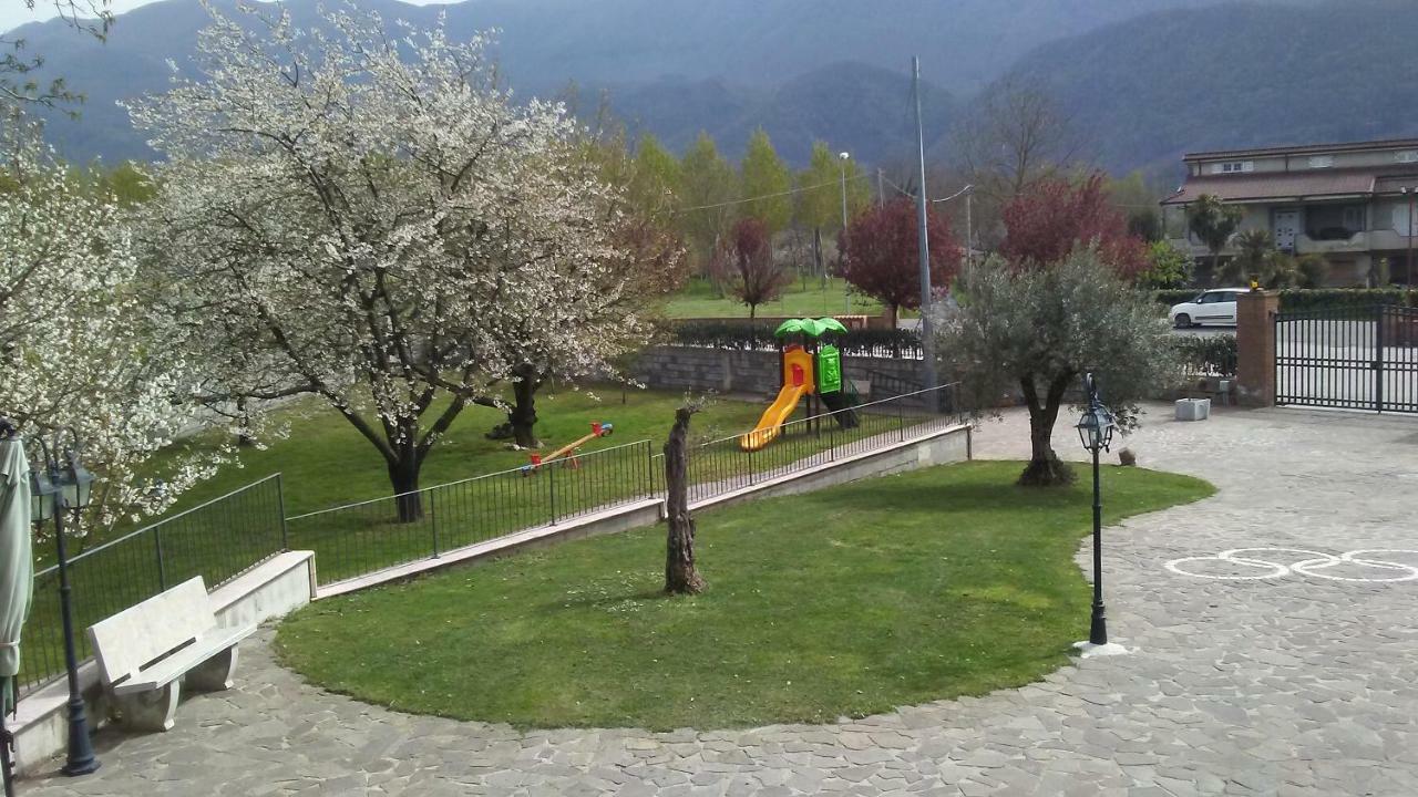 Agriturismo Carlo Cioffi Hotel Rotondi Exterior photo