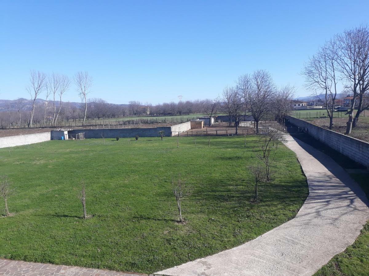 Agriturismo Carlo Cioffi Hotel Rotondi Exterior photo